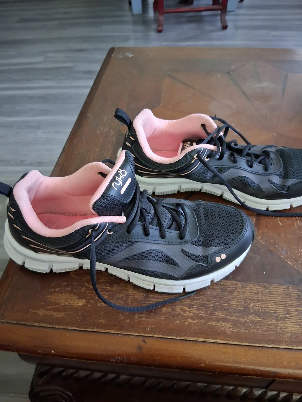 Ryka Women's Black and Pink Athletic Sneakers